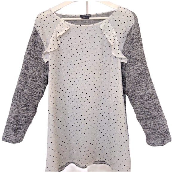 Van Heusen Tops - Van Heusen Ruffled 3/4 Sleeve Polka Heart Two-Toned Women Top XL Gray/White